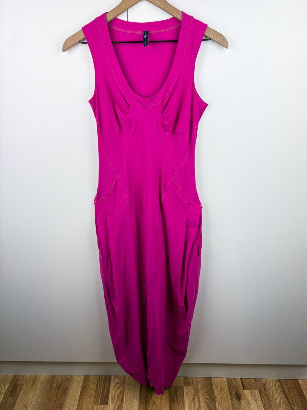 HIGH TECH by Claire Campbell Lagenlook Barbie Hot Pink Ruched Stretch Maxi Dress